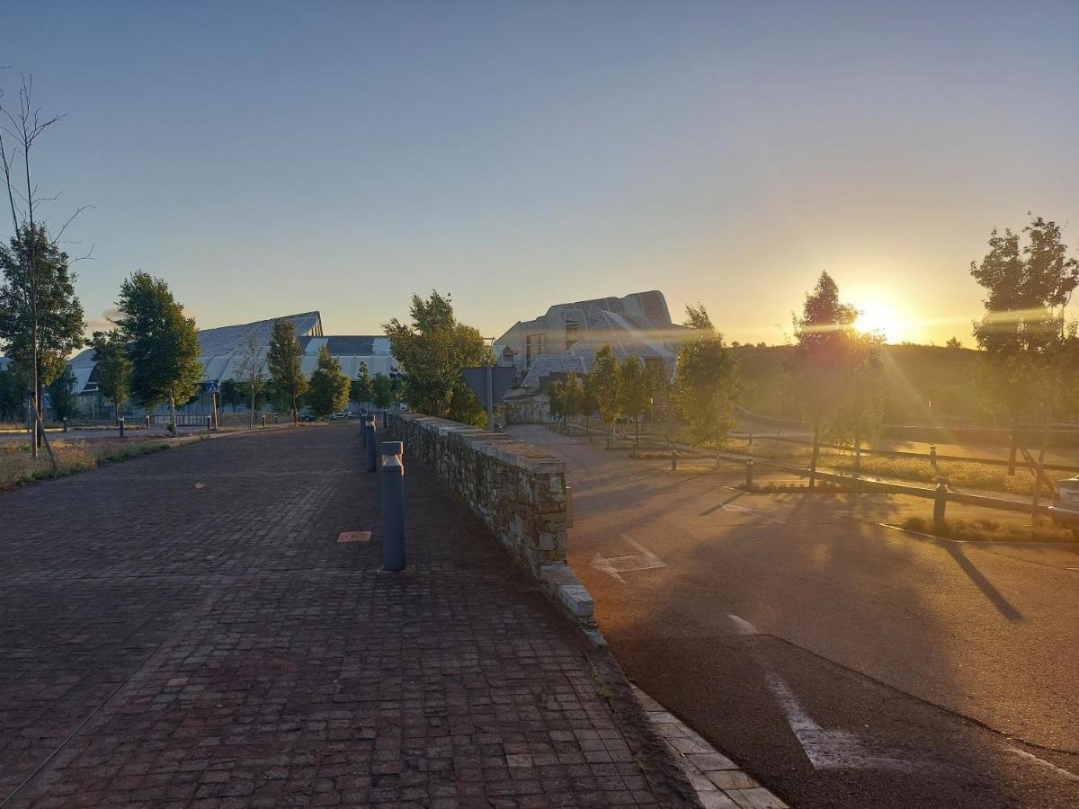Apartamento Vieiro Con Plaza Garaje Gratis Santiago de Compostela Luaran gambar