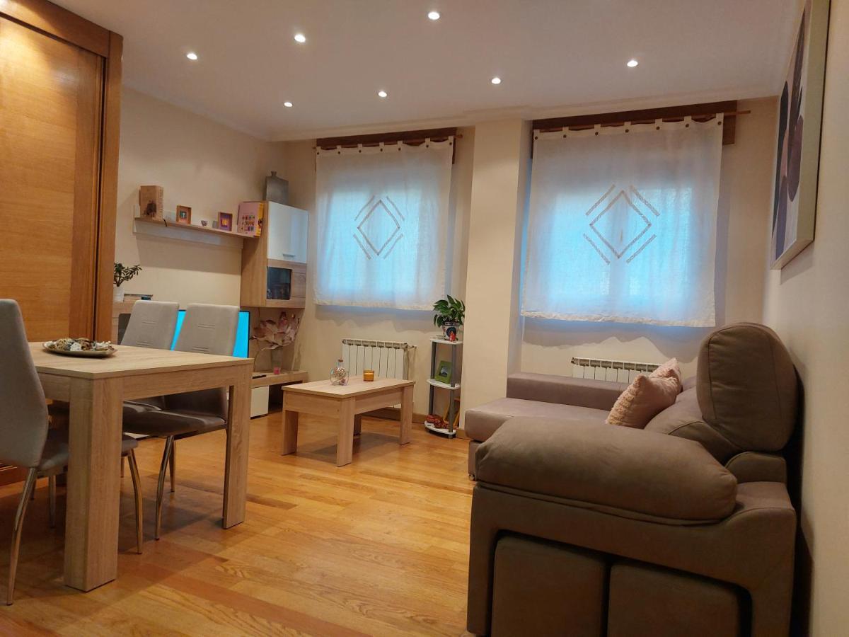 Apartamento Vieiro Con Plaza Garaje Gratis Santiago de Compostela Luaran gambar