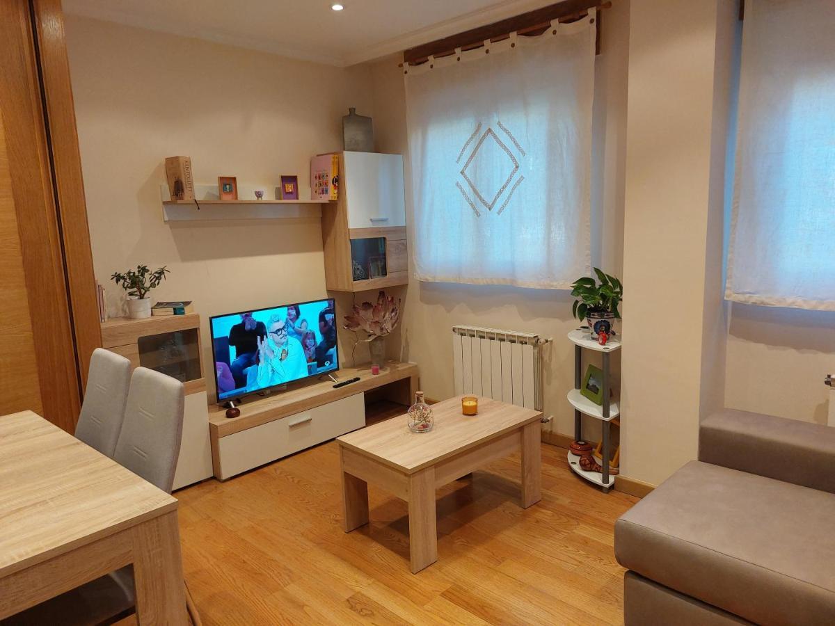Apartamento Vieiro Con Plaza Garaje Gratis Santiago de Compostela Luaran gambar